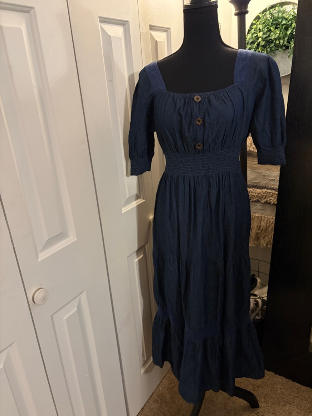 Chic Blue Denim Midi Dress